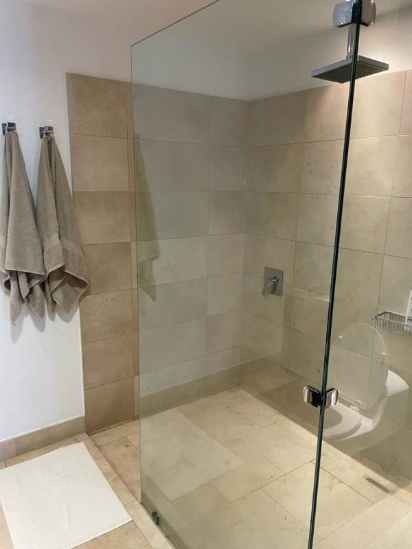 Contemporary master bathroom with double vanity PH Ocean Club Punta Pacifica