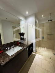 Apartment for Sale in San Francisco - 3 bedrooms