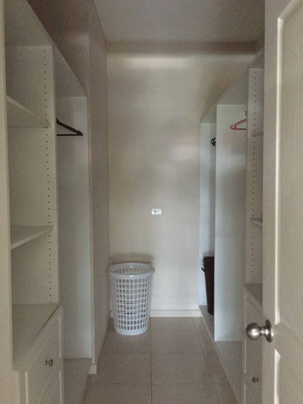 Luxury 1BR Ocean View Condo PH Vista del Mar Avenida Balboa