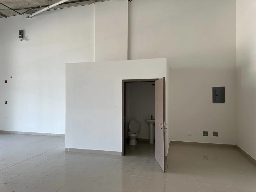 Commercial Space for Rent Parque Lefevre Prime Location