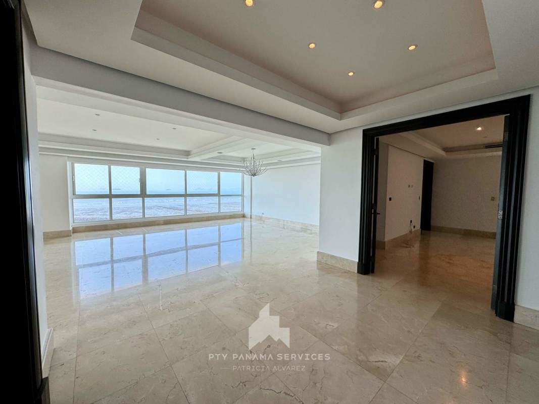Formal dining room with marble floors and stunning ocean view in PH Regalia Costa del Este