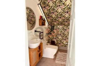 House for Sale in Ancón - 7 bedrooms