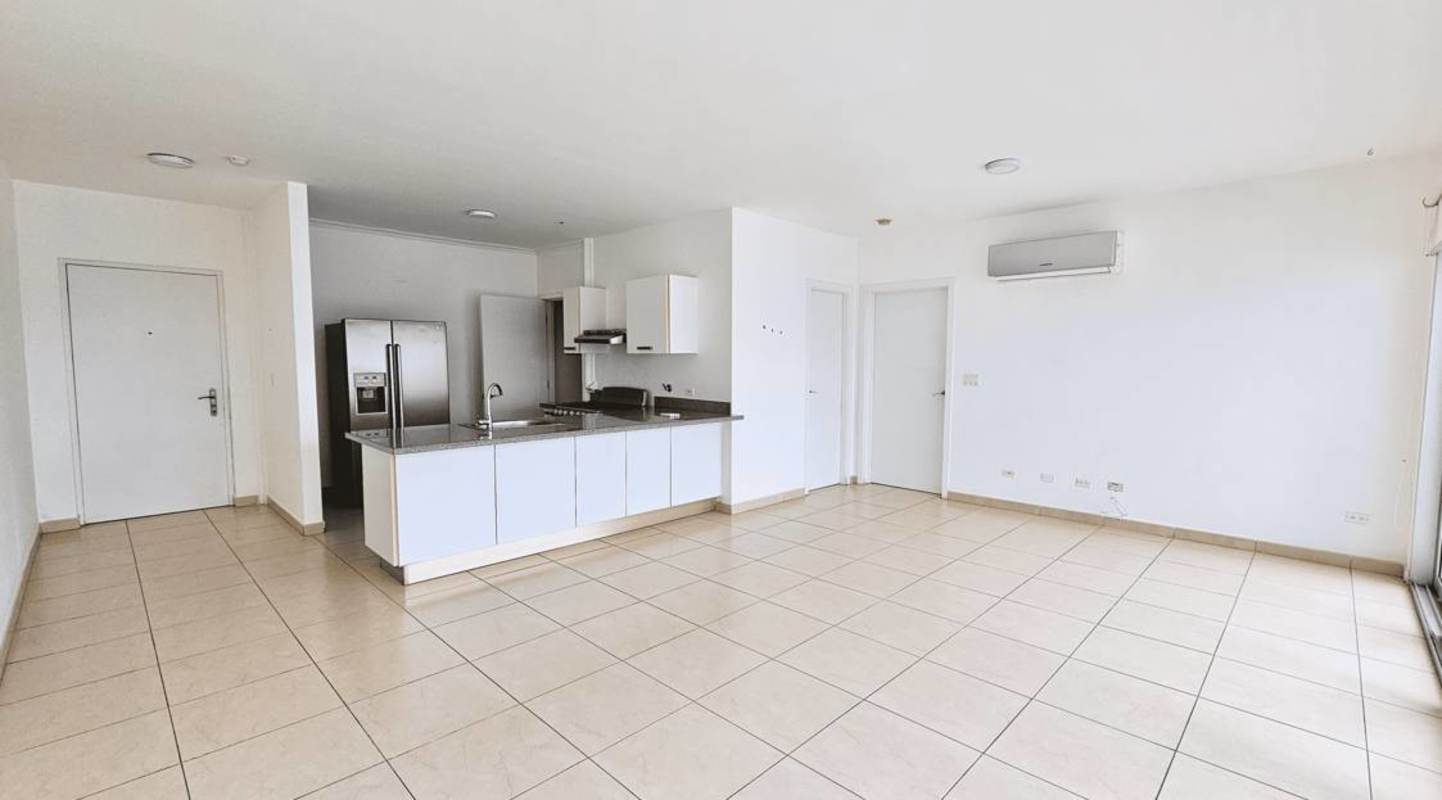 Spacious main bedroom city ocean view window PH Waters Panama City for sale