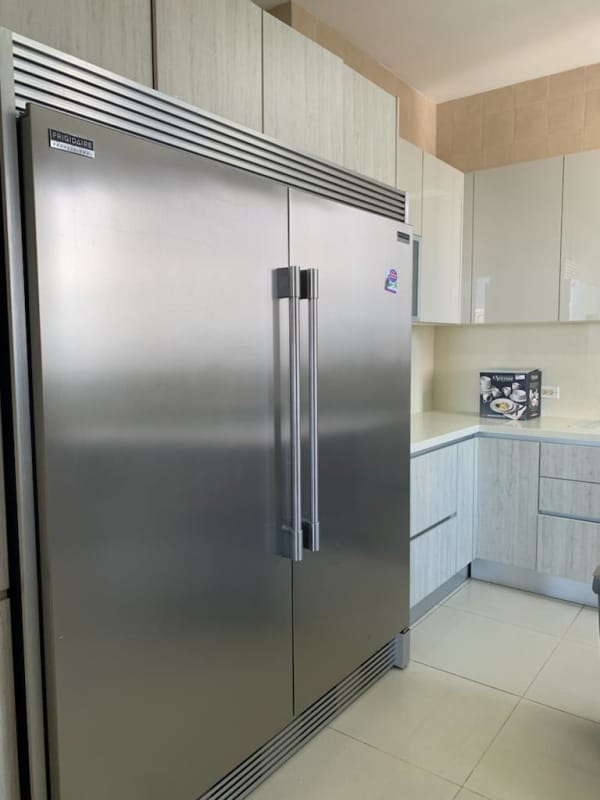 Kitchen with modern appliances and granite PH Mandarin Bay Coco del Mar