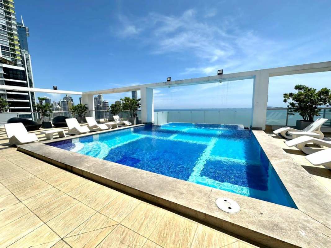 Rooftop swimming pool overlooking Pacific Ocean Cinta Costera PH Villa del Mar Panama City