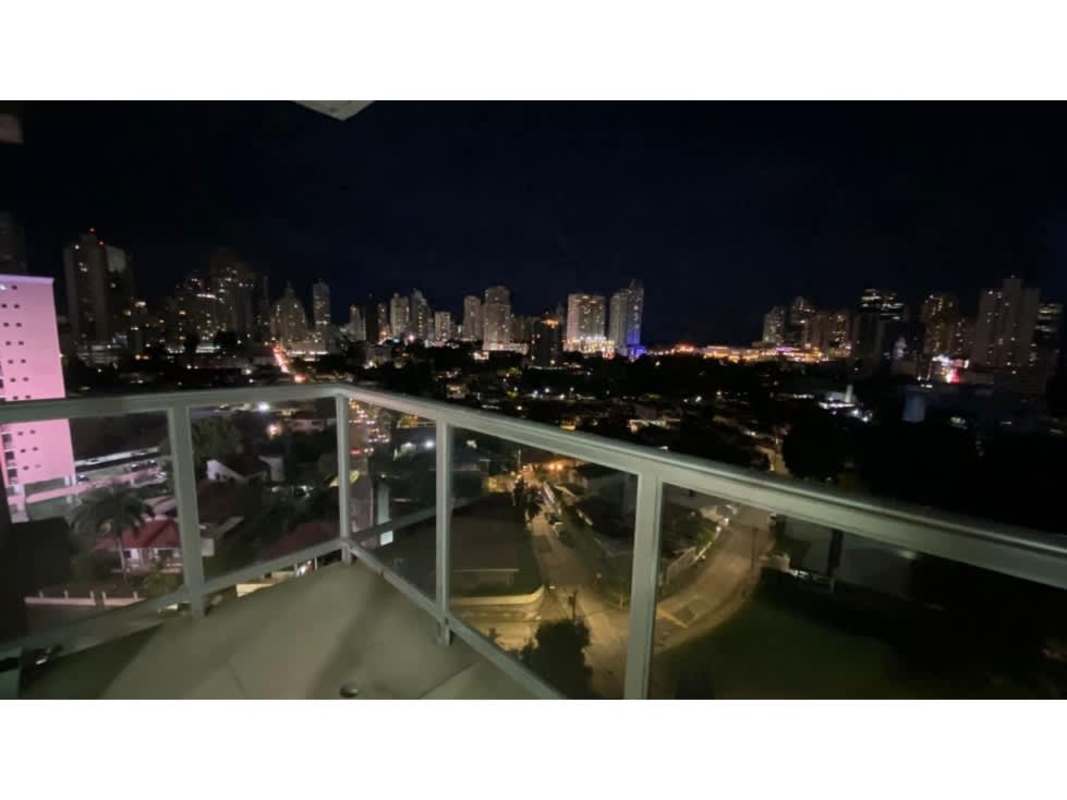 Open kitchen with granite countertops, appliances, integrated breakfast bar in PH Oasis Tower Panama City