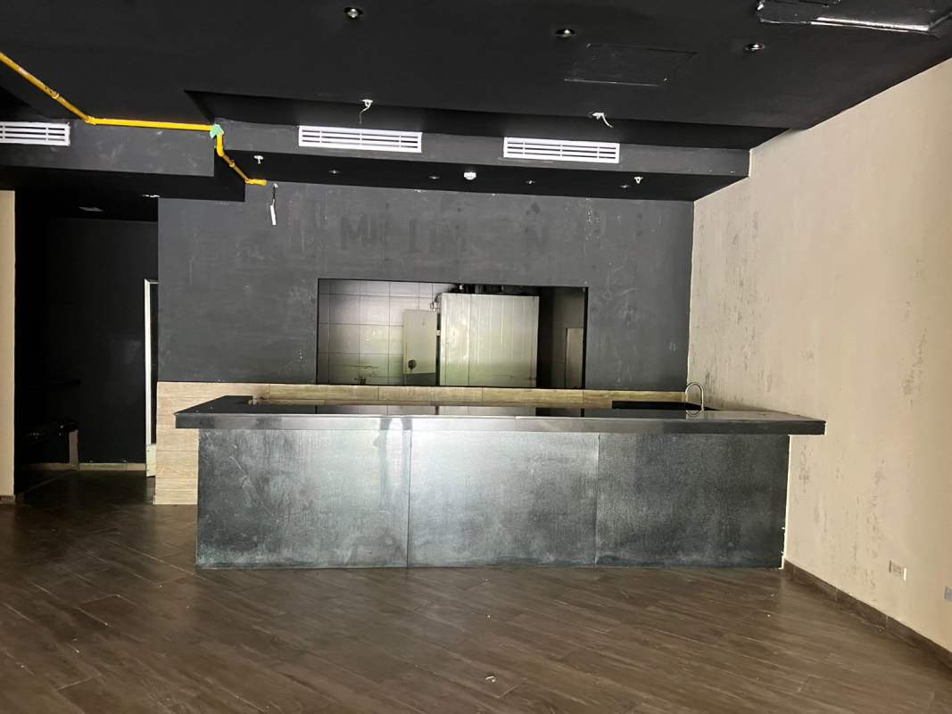 Commercial kitchen area with counter ventilation gas connection Costa del Este