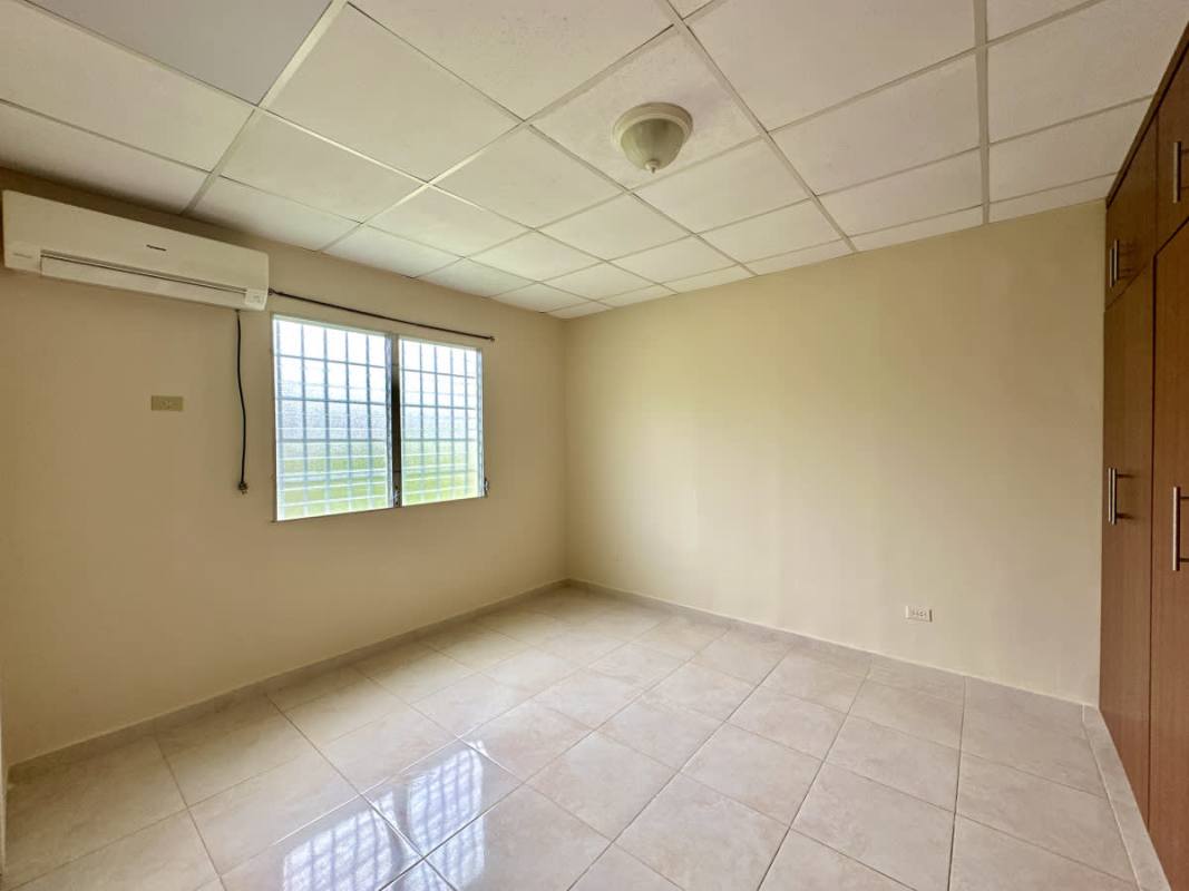 Kitchen with granite countertops, cabinets, bright windows PH Lagos del Norte Panama