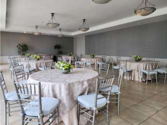 Spacious family den with bar in PH Marina del Rey Coco del Mar Panama City