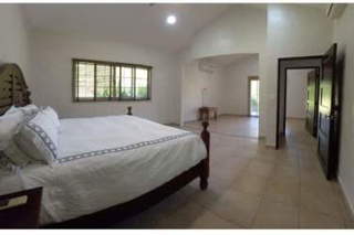 House for Sale in San José - 4 bedrooms