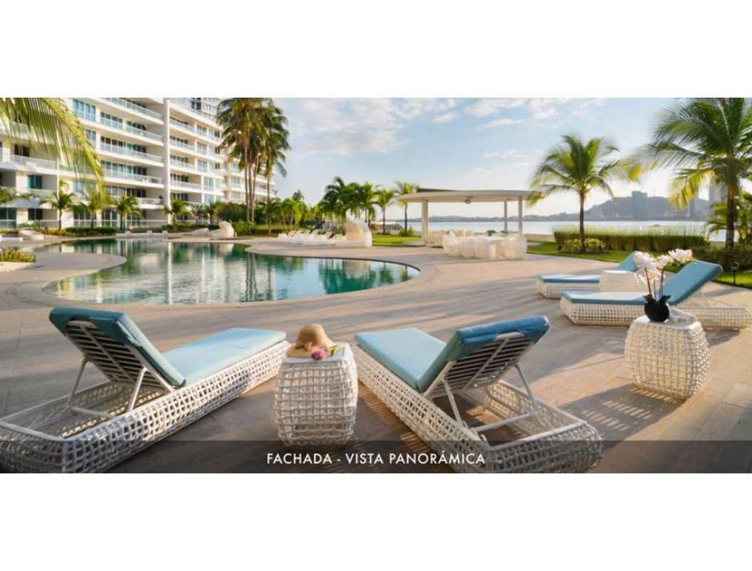 Contemporary kitchen with stainless appliances, granite island PH Miradores Punta Paitilla