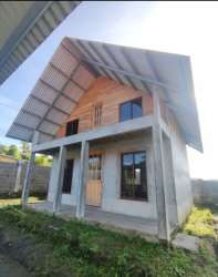 Rustic two-story wooden cabin with mountain views Chiriquí Panama