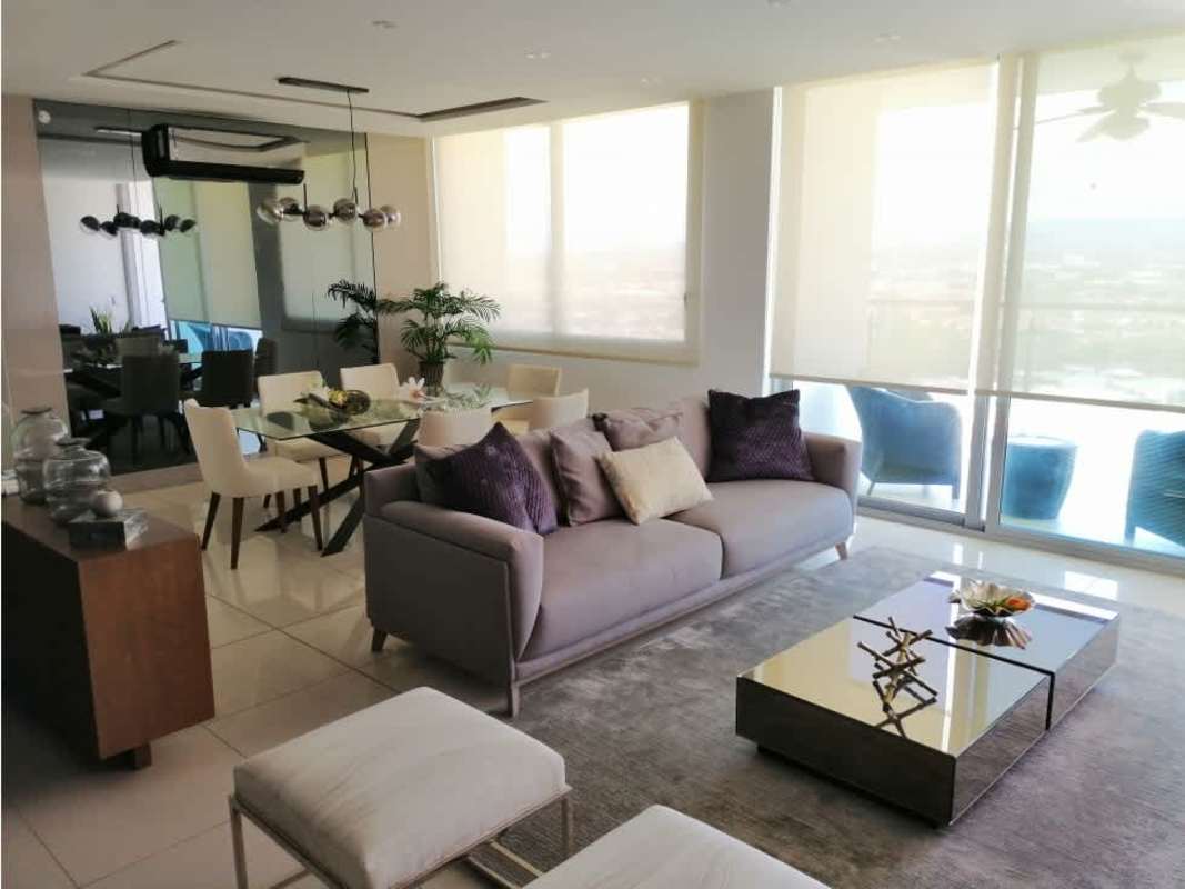 Master bedroom suite with walk-in closet and ocean skyline view in PH Bali Costa del Este