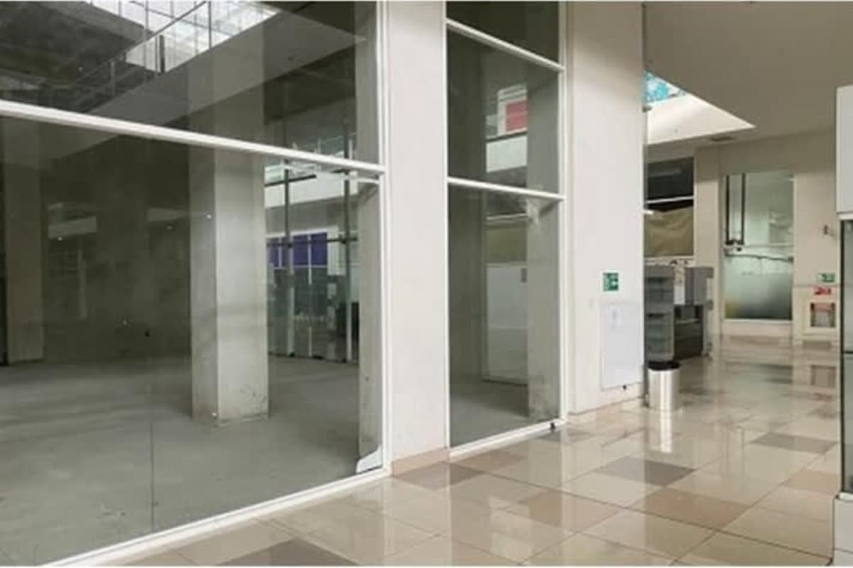Retail unit for sale with glass facade inside Crystal Plaza Mall Panama City