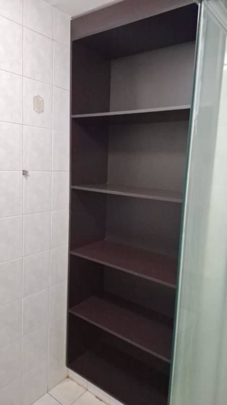 Bedroom with large closet white walls in PH Ocean Sky Punta Paitilla Panama