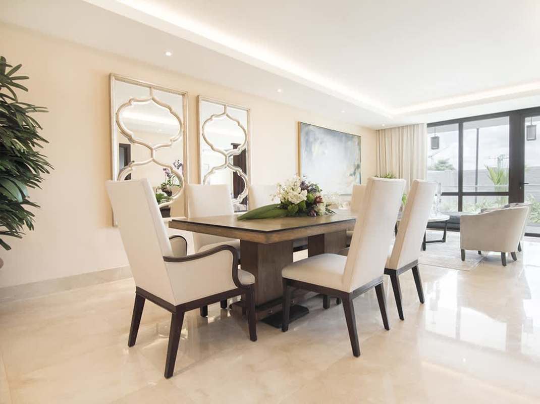 Bright elegant dining area with modern decor at The Colonial Santa María