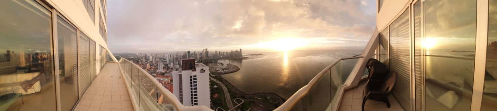 Luxury Oceanview Apartment 2BR PH Rivage Avenida Balboa