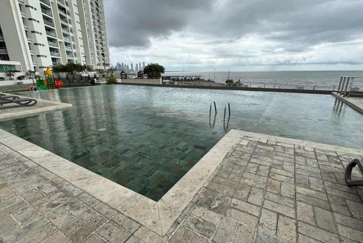 Family-friendly pool area with playground in PH Terrasol San Francisco Panama City