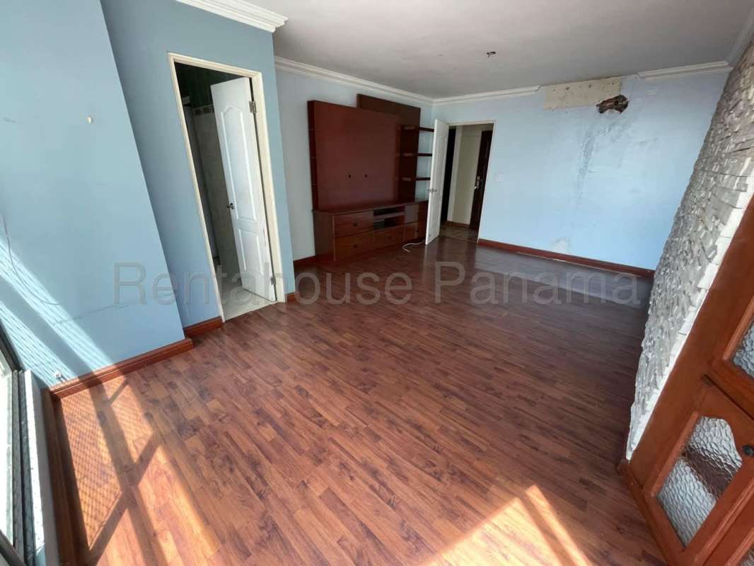 Large private terrace with panoramic skyline views at PH Oceania, Edison Park Panama City