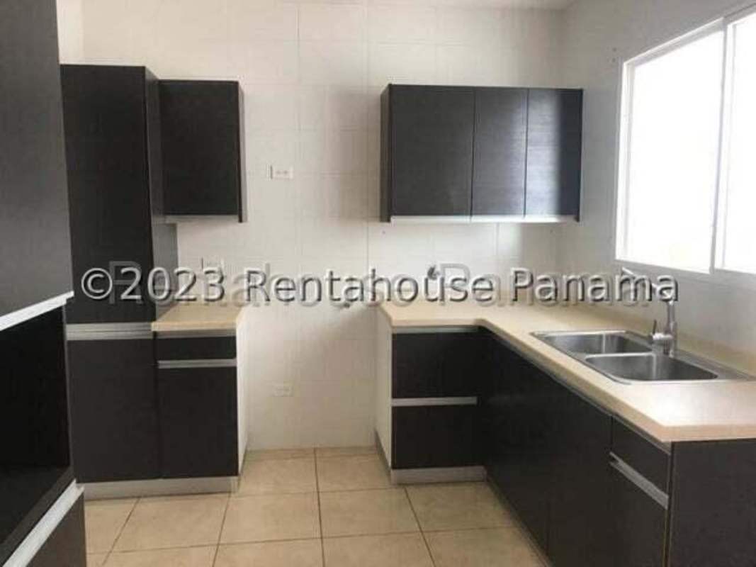 3BR Duplex House for Sale PH Alpes Brisas del Golf Panama in - View 2