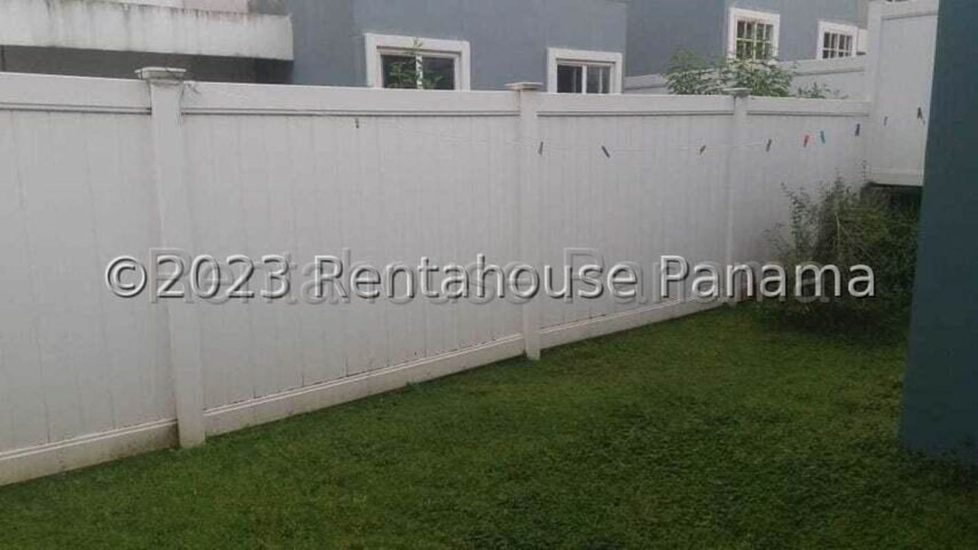 3BR Duplex House for Sale PH Alpes Brisas del Golf Panama in - View 7