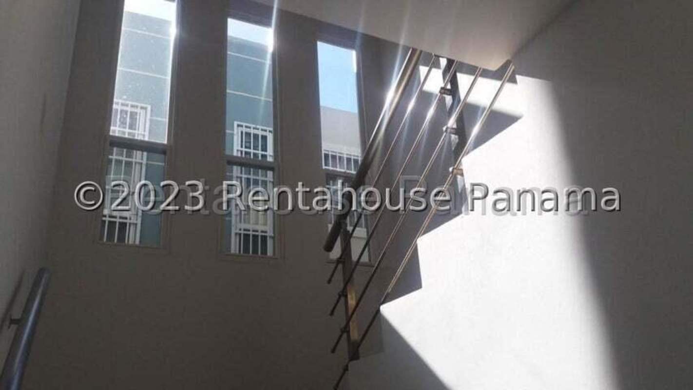 3BR Duplex House for Sale PH Alpes Brisas del Golf Panama in - View 6