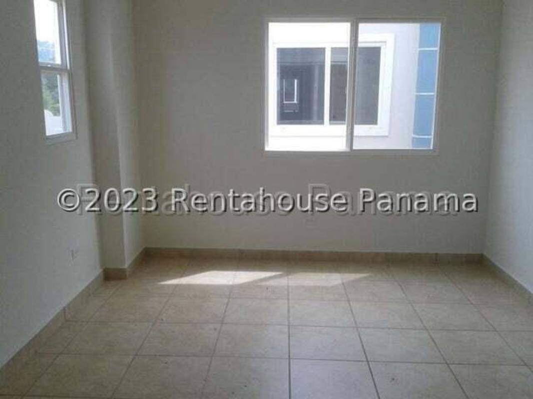 3BR Duplex House for Sale PH Alpes Brisas del Golf Panama in - View 4