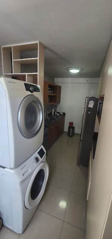 Master bedroom floor to ceiling windows ocean view PH San Francisco Bay 300 Panama for sale