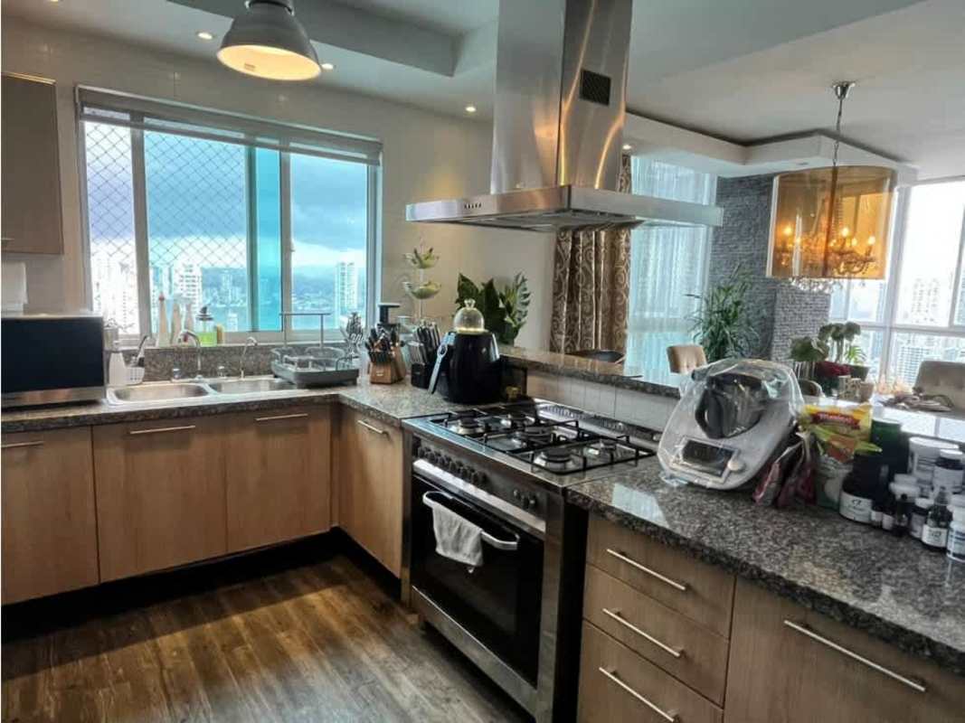 Modern kitchen with granite countertops and appliances PH Tao San Francisco Panama apartment rental