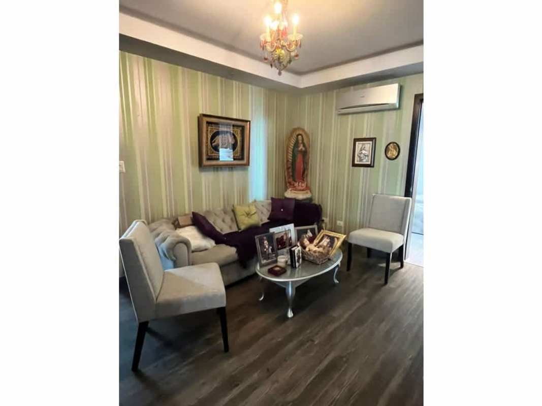 Large master bedroom with en-suite bathroom for rent PH Tao San Francisco