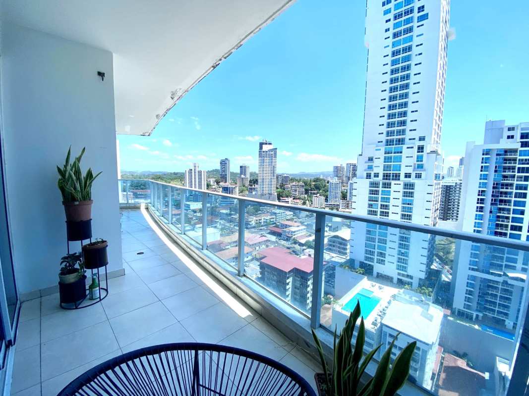Large balcony with Pacific and city skyline views at PH BICSA Avenida Balboa Panama