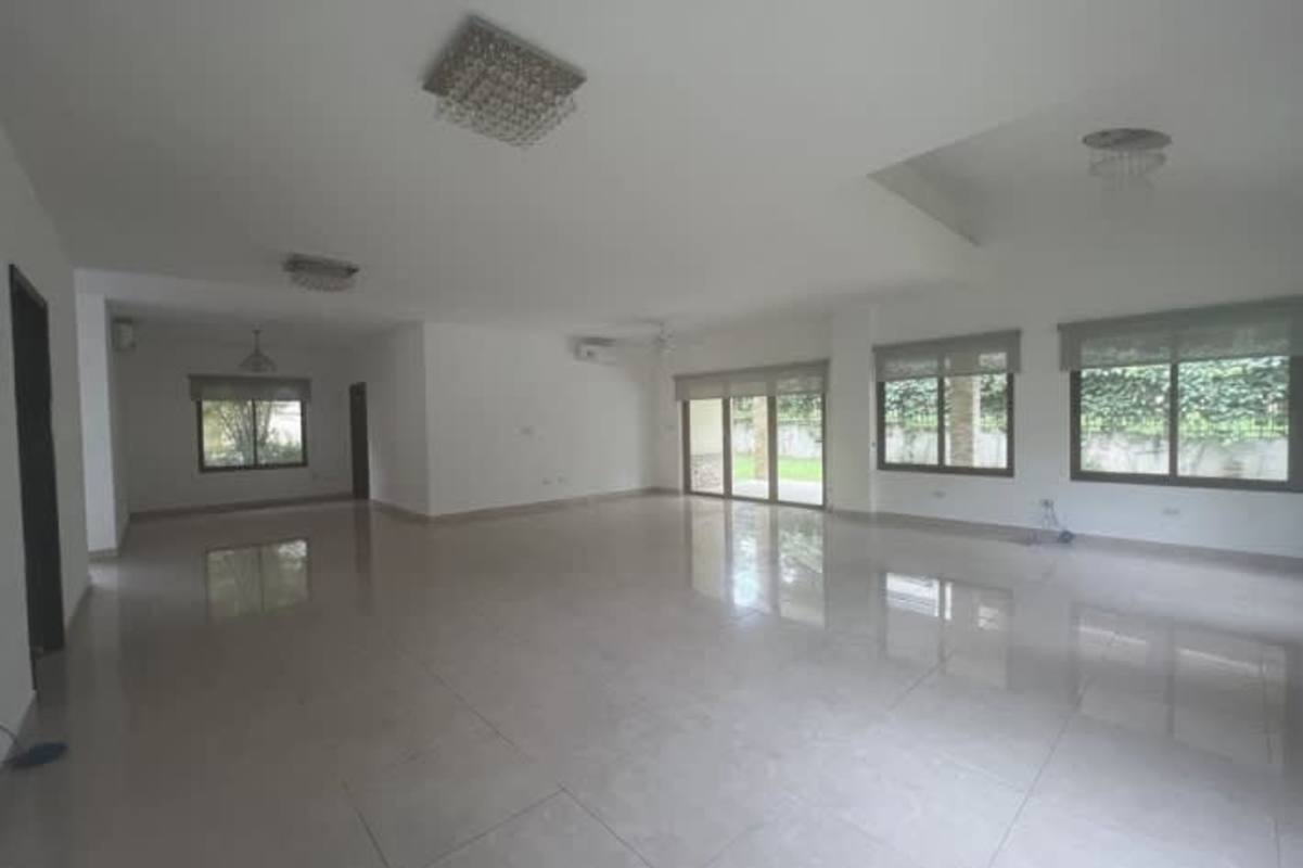 Luxury 4BR Modern House in Clayton Forest Panama