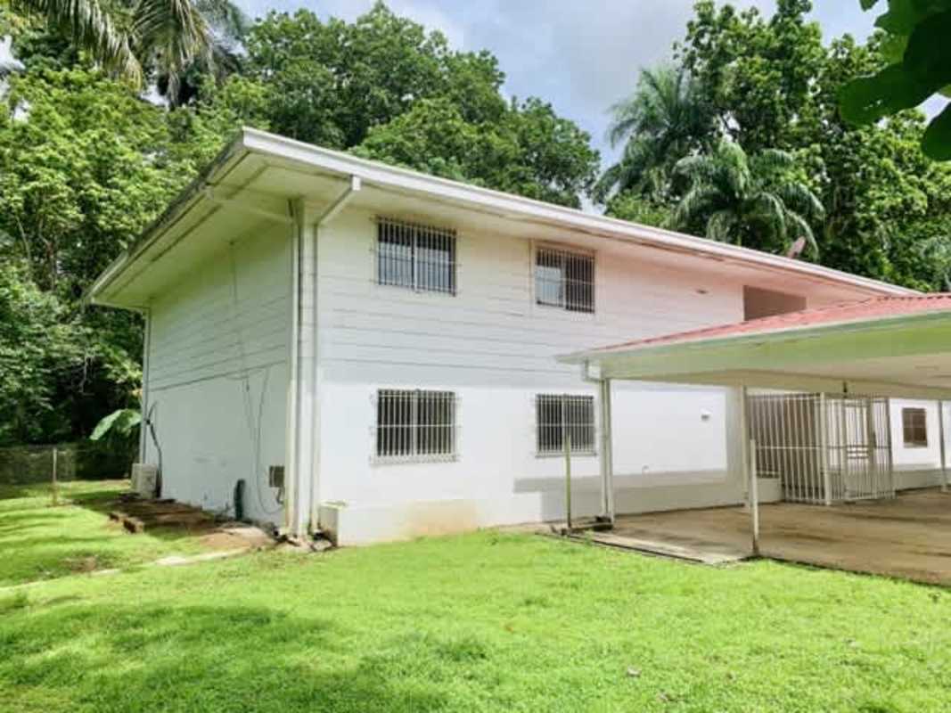 Exterior garden and facade with tropical vegetation two-story units Clayton Panama