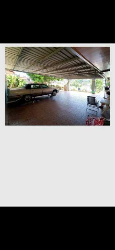 Spacious covered carport with metal roof San Miguelito house for sale