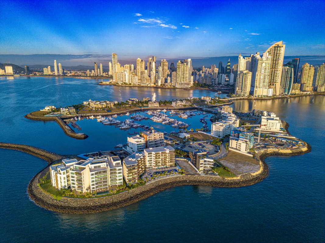 Man-made island with marina and luxury residences Ocean Reef Islands Panama