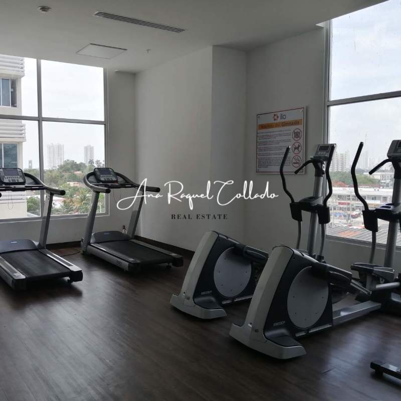 High-rise PH ILO modern apartment building with balconies in Río Abajo Panama City