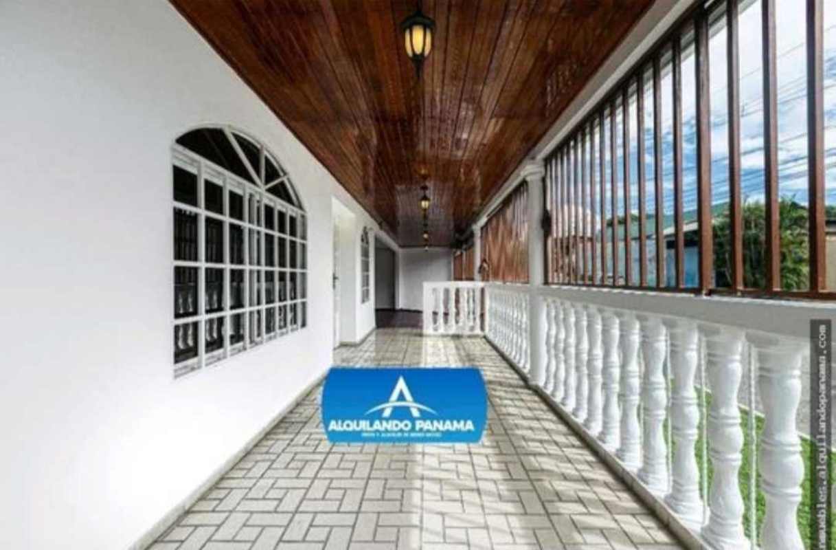 Decorative arch porch with wooden ceiling Monte Oscuro house San Miguelito Panama