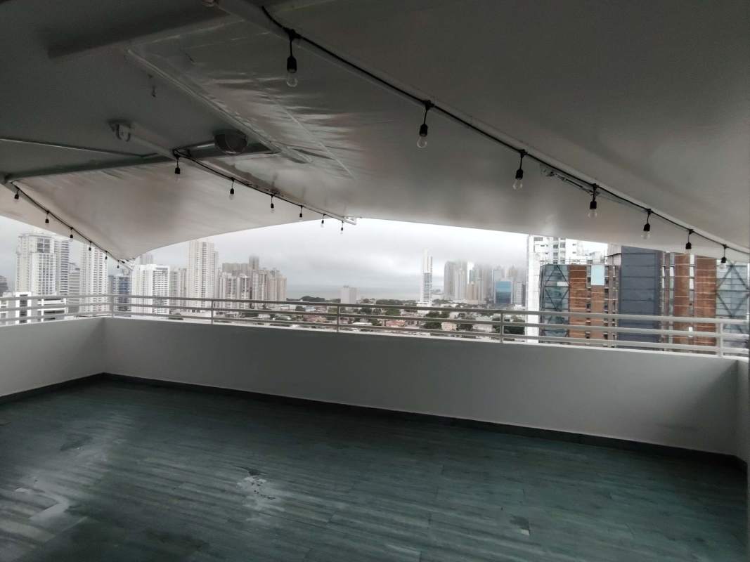 Open concept kitchen with granite countertops in penthouse apartment at PH Concept San Francisco Panama