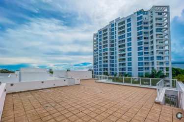 Expansive beachfront penthouse rooftop terrace overlooking the Pacific at PH Terrazas de Farallón Panama