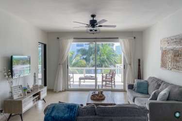 Modern master bath with double vanity and walk-in shower at Terrazas Farallón Rio Hato
