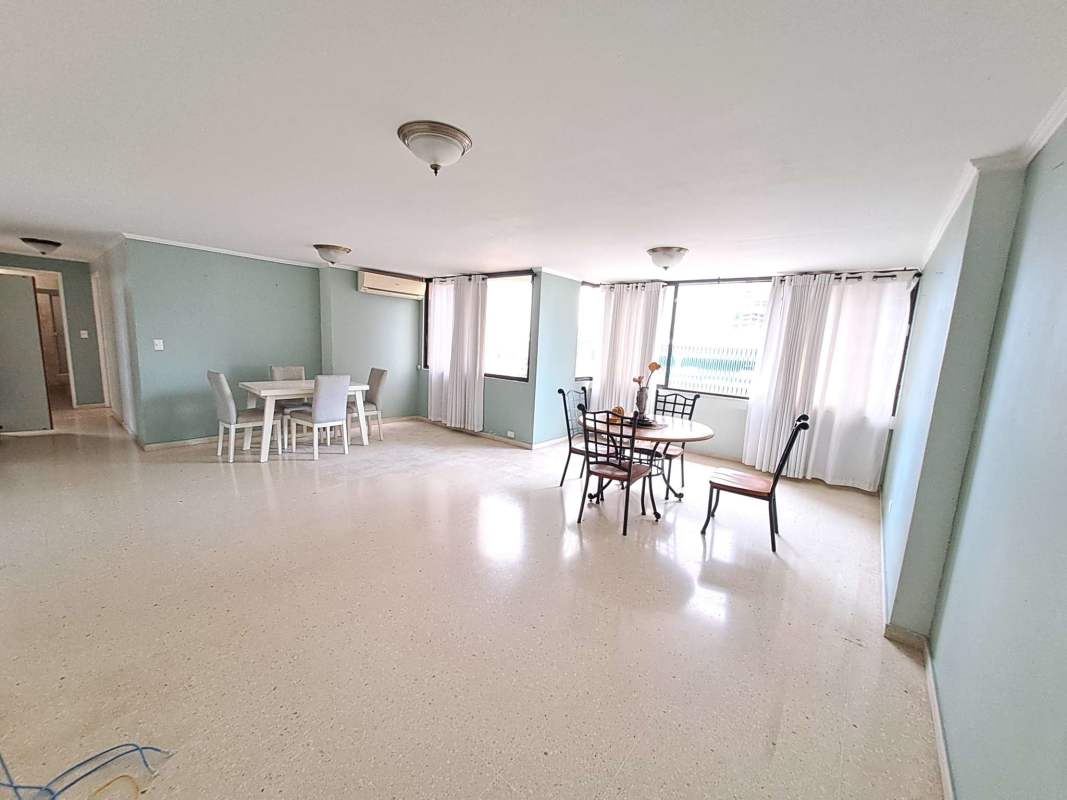 Rooftop terrace with outdoor swimming pool and skyline views PH Obarrio Tower Panama City