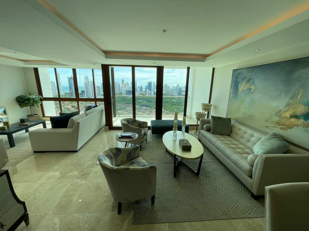 Bedroom with twin beds, large windows, city views in PH Ocean House Santa Maria Panama