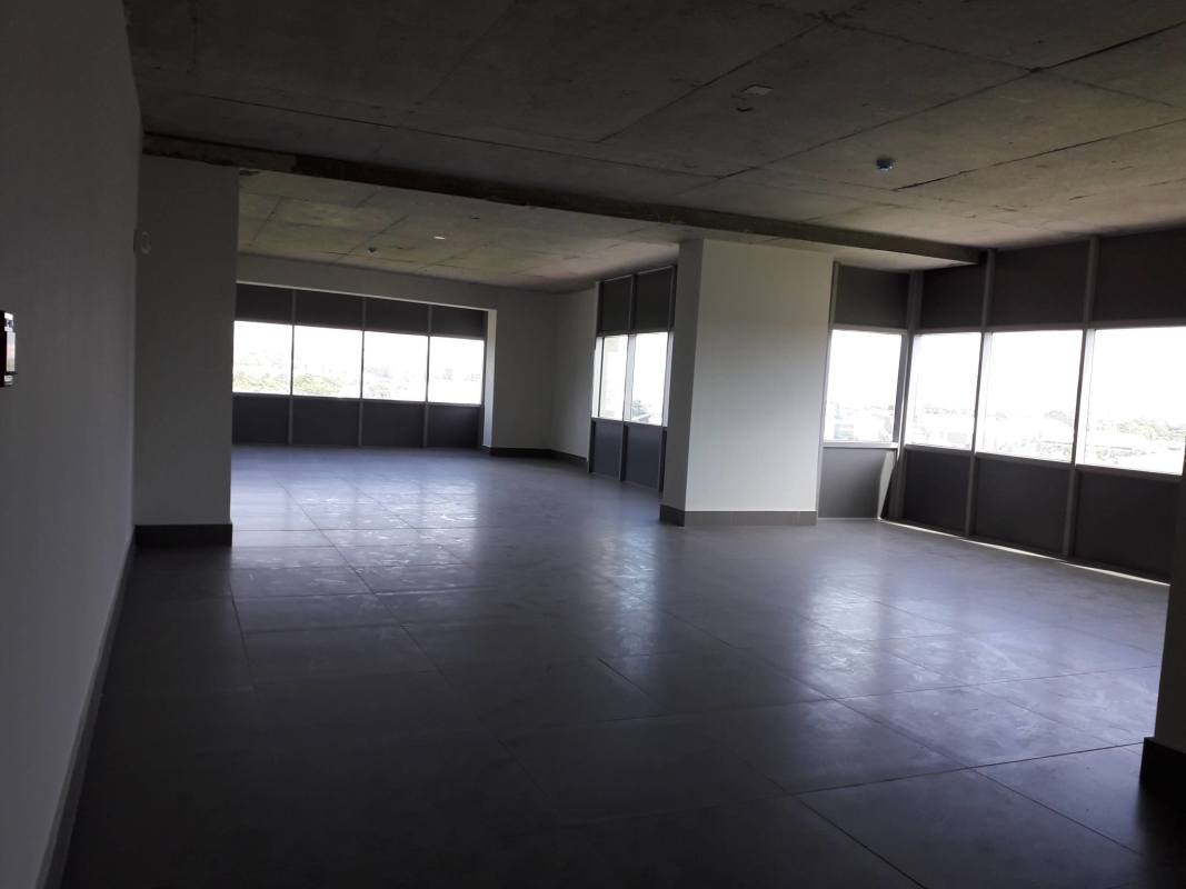 Empty open space office with panoramic windows and natural light PH Prime 507 Santa María Panama