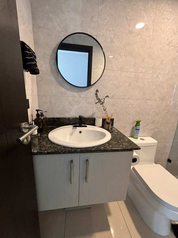 Bedroom with queen bed, split AC and tile floor PH Carrasquilla Park Towers Panama rental