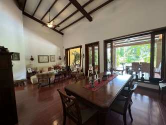 Spacious kitchen with wood cabinets, granite counters, stainless appliances and skylight, Urbanización Canta Rana Chitré Panama