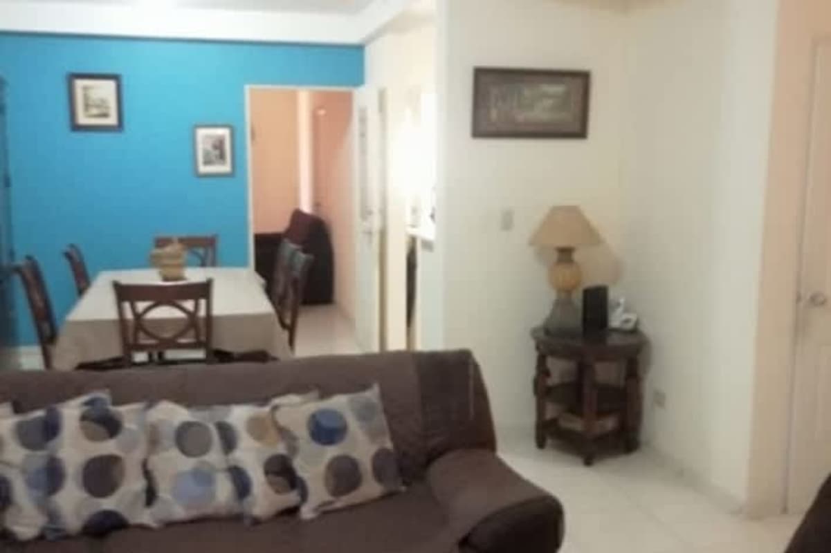 Third bedroom with AC built-in closet for rent Panama Cerro Viento furnished duplex