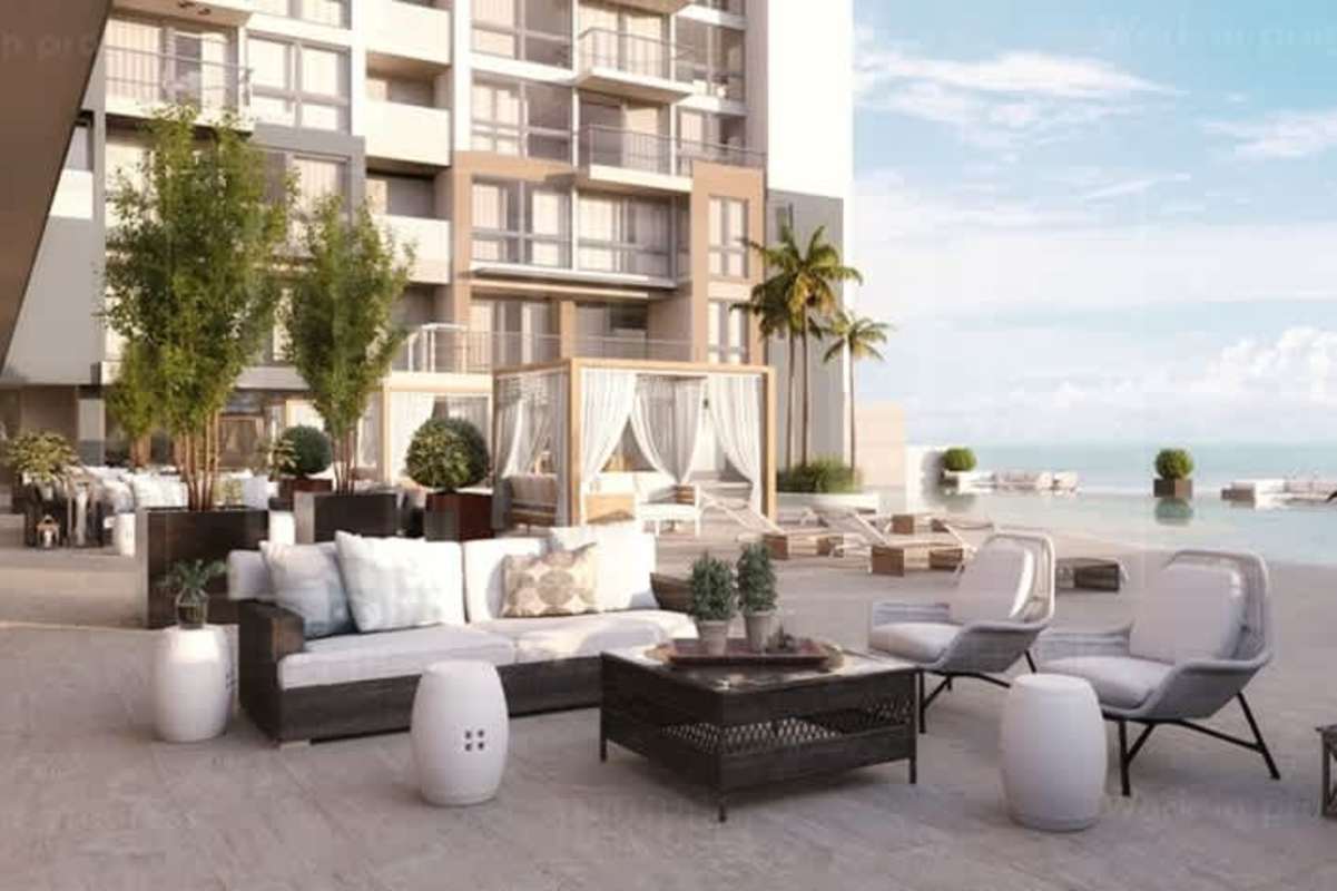 Infinity swimming pool overlooking ocean and skyline at Oceana Residences Santa María Panama