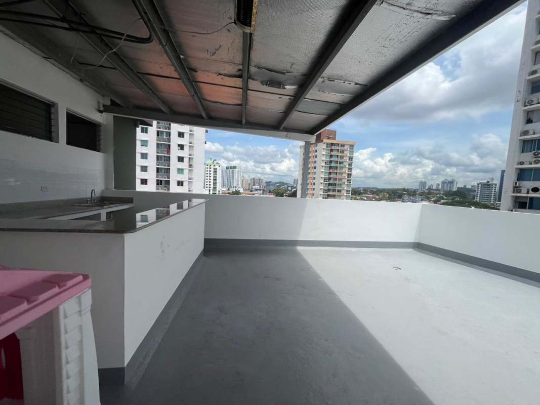Covered rooftop terrace with children playground PH Paseo del Golf Panama City