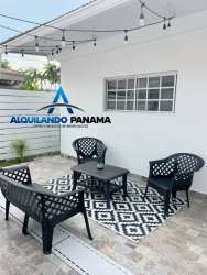 Minimalist bedroom with ceiling fan, wardrobe, AC unit in Residencial Howard Panama