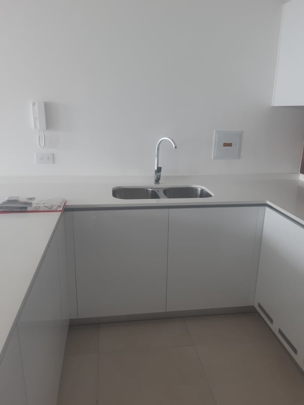 Modern L-shaped kitchen with gas connection double sink PH Van Gogh Panama